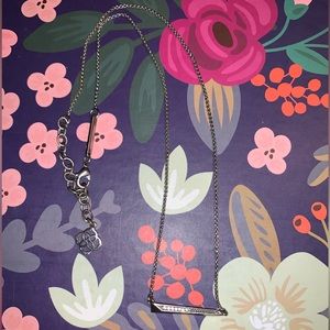 Kendra Scott necklace